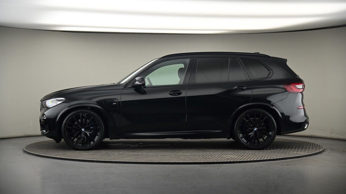 BMW X5 Image 18