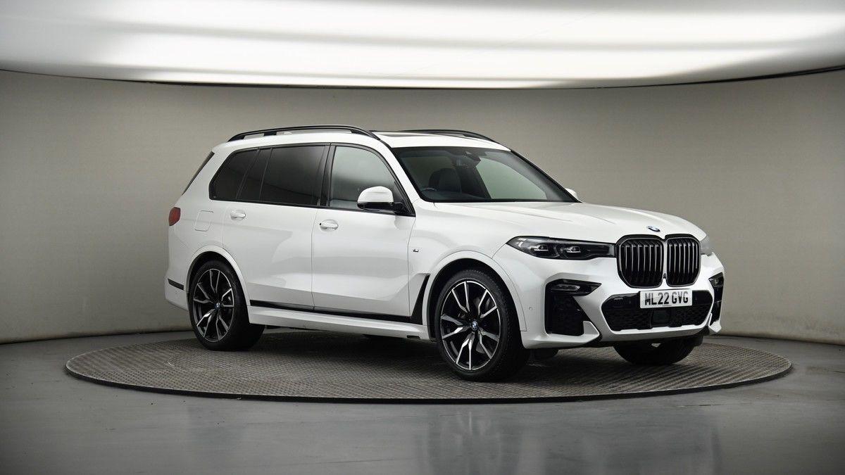 More views of BMW X7
