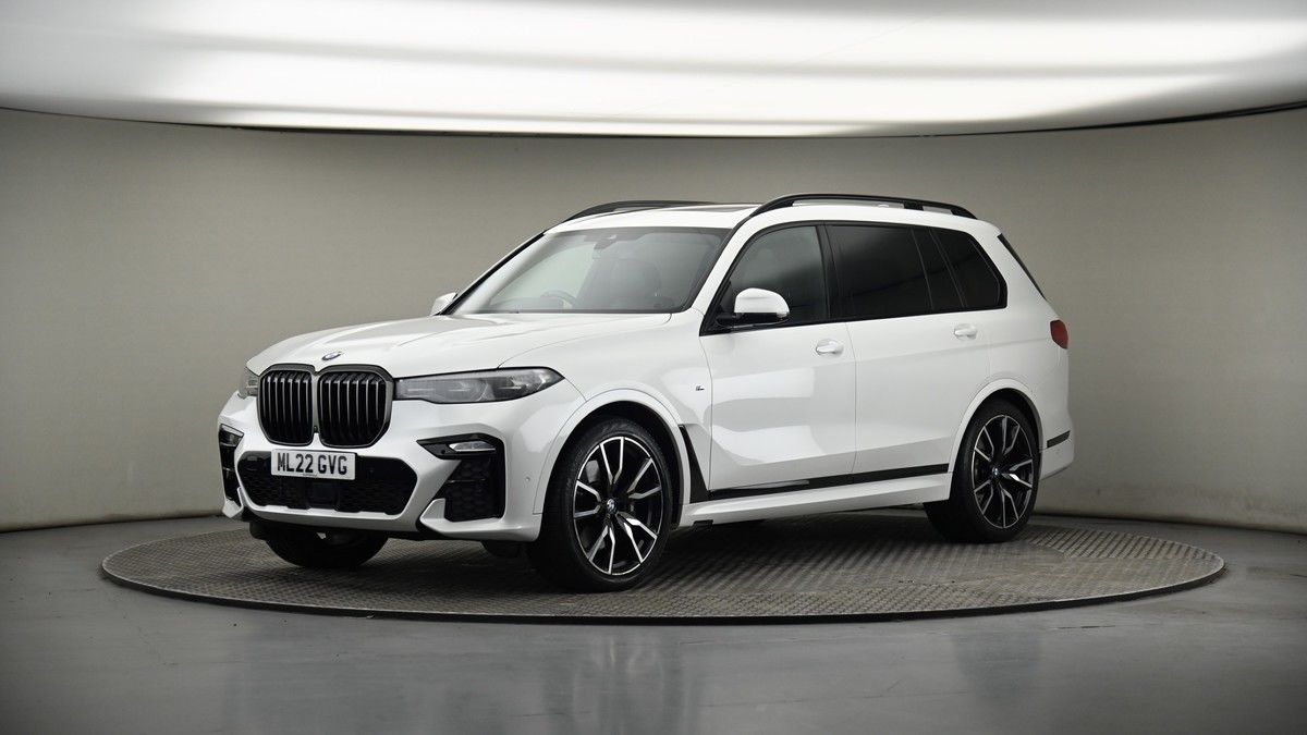 More views of BMW X7
