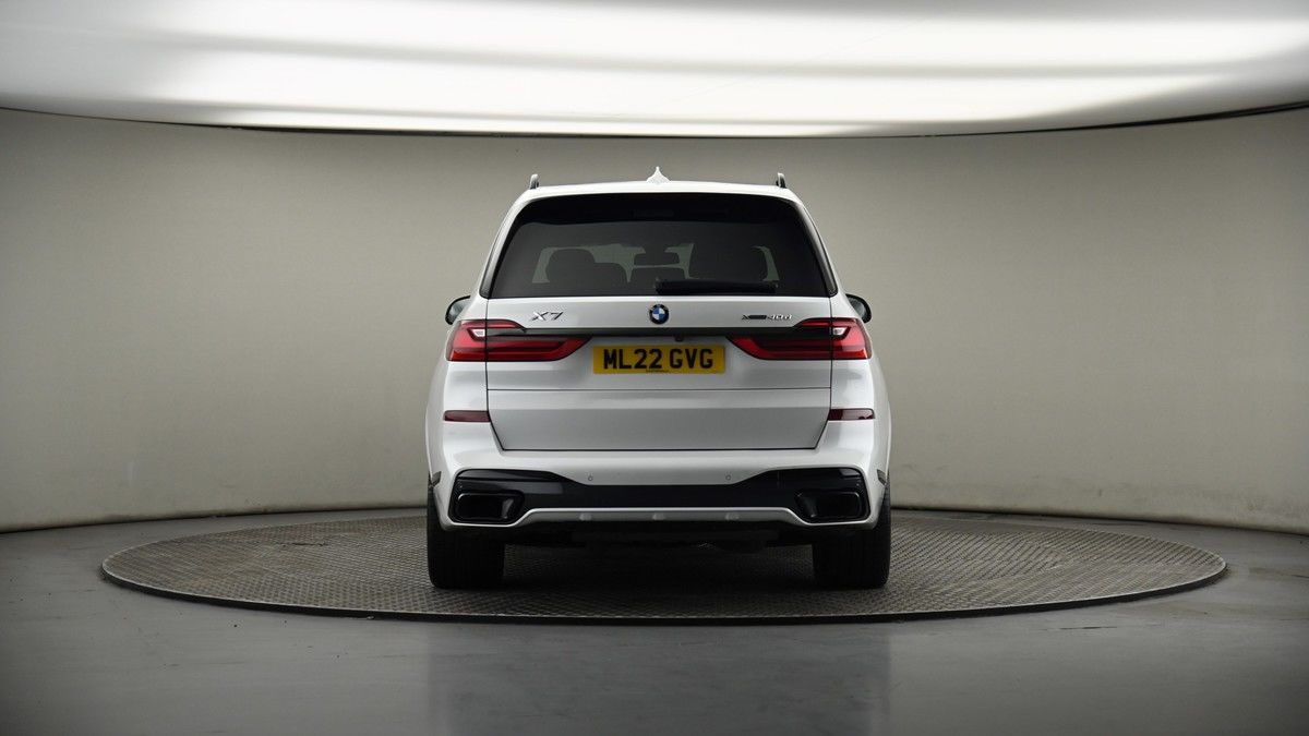 BMW X7 Image 17