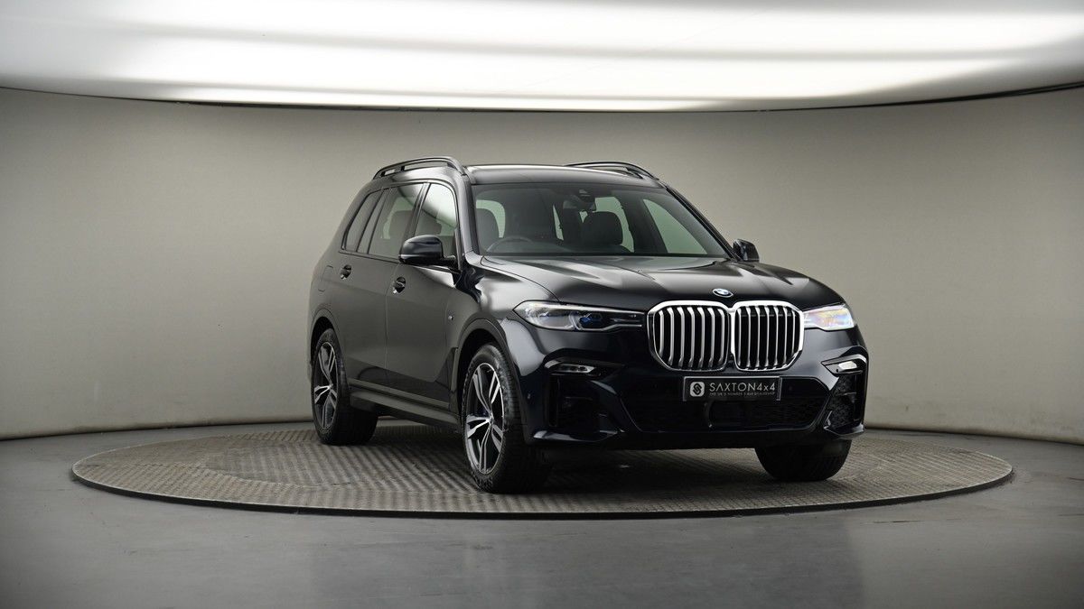 More views of BMW X7