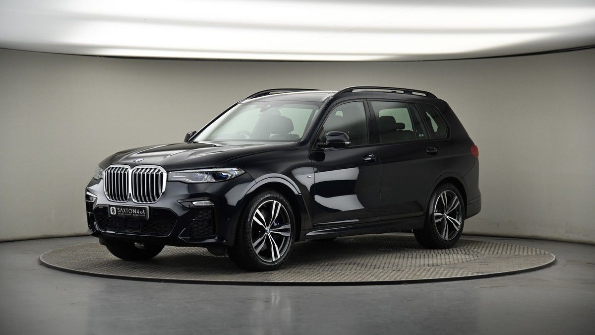 More views of BMW X7