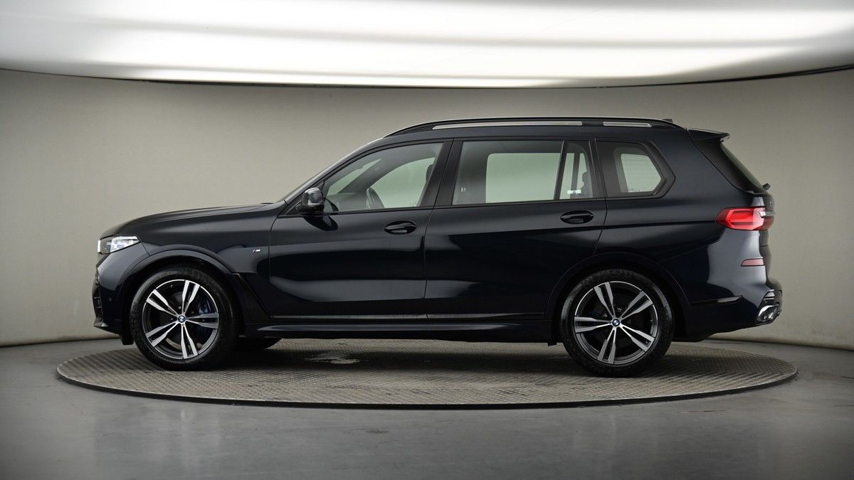 More views of BMW X7