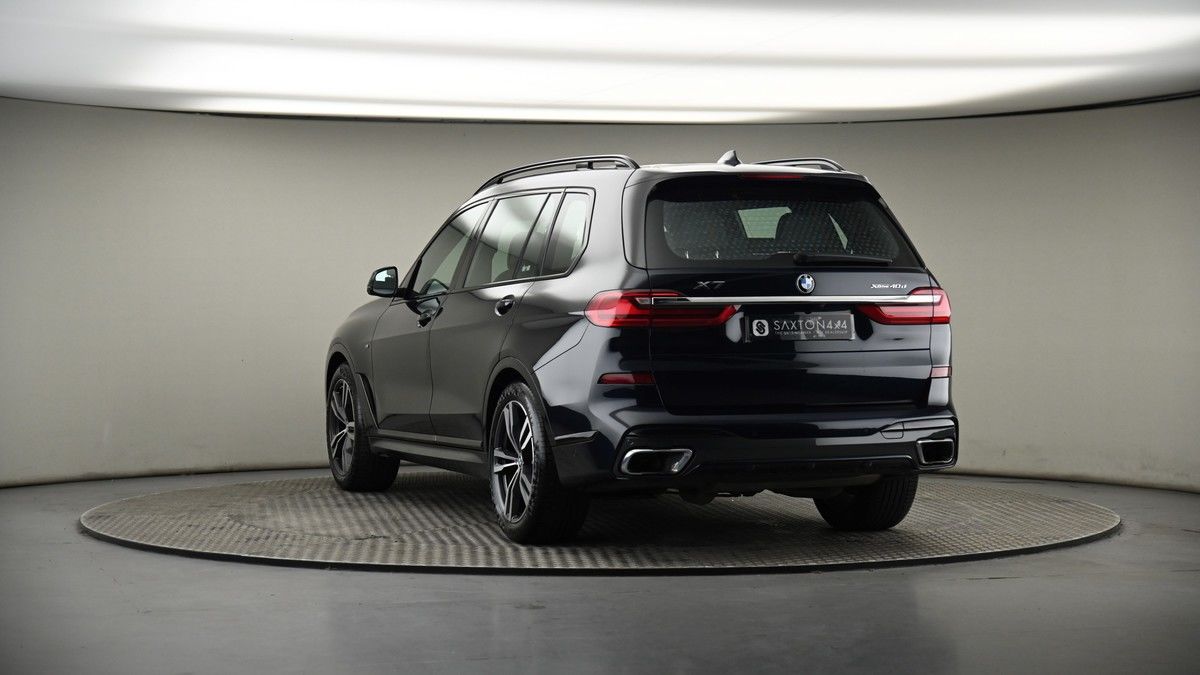More views of BMW X7