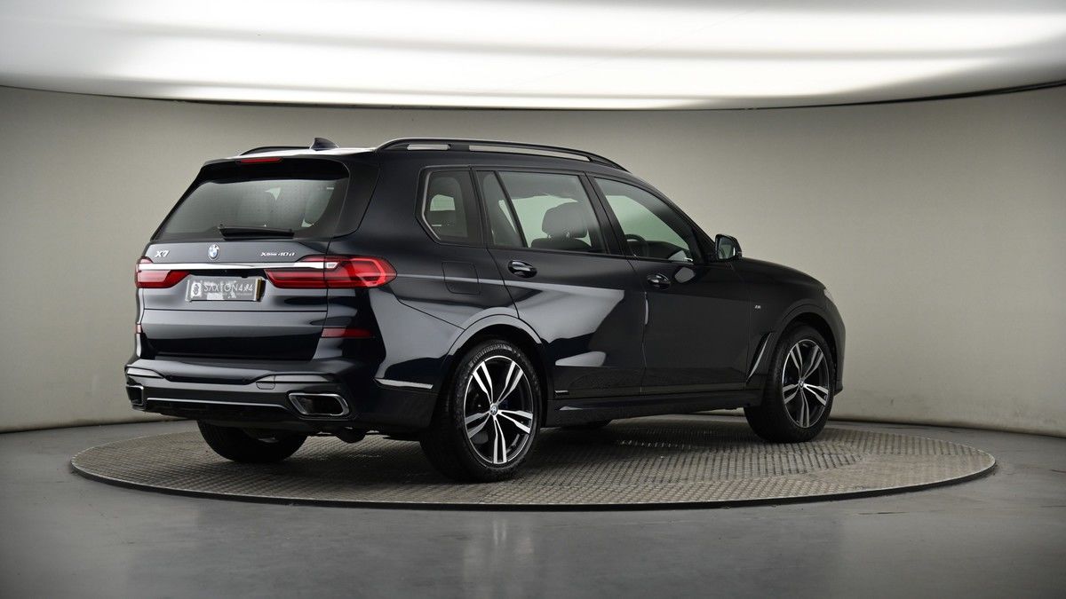 BMW X7 Image 7