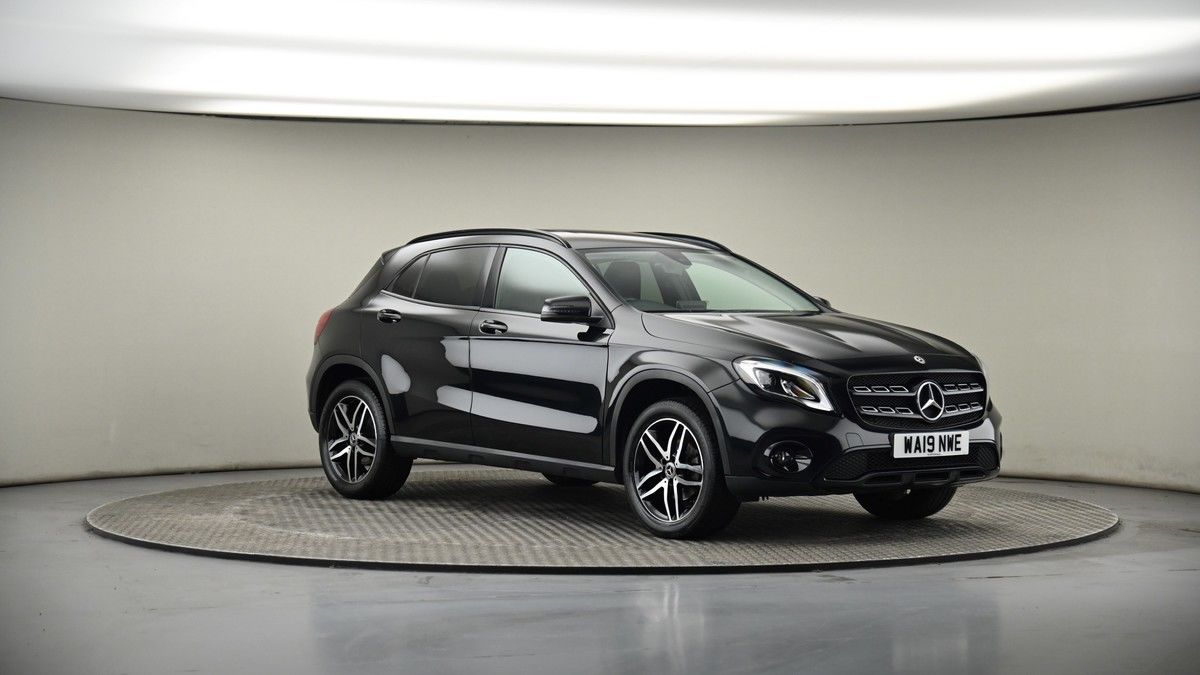 More views of Mercedes-Benz GLA