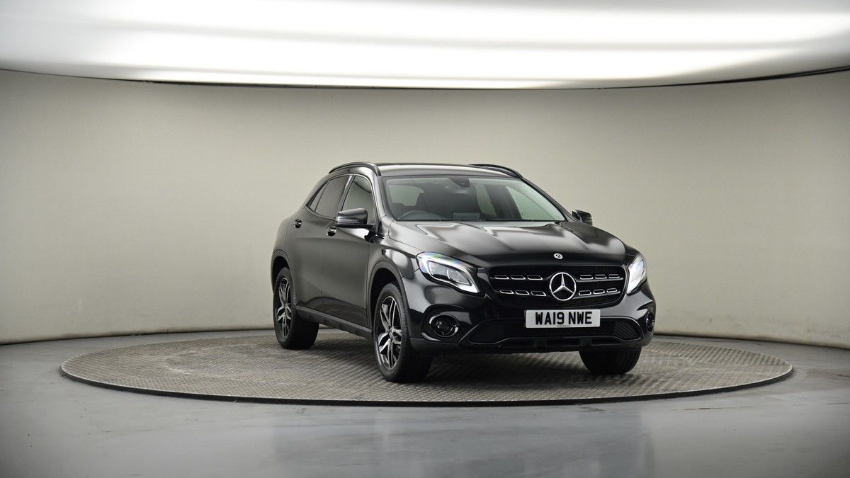 More views of Mercedes-Benz GLA