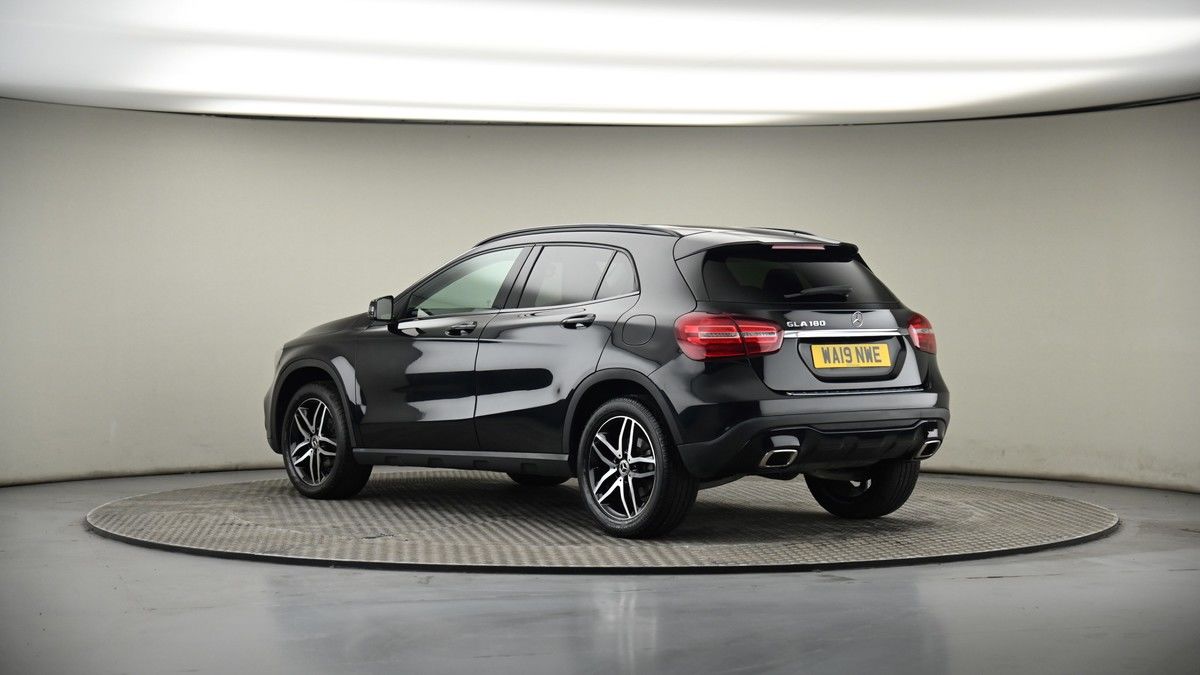 More views of Mercedes-Benz GLA