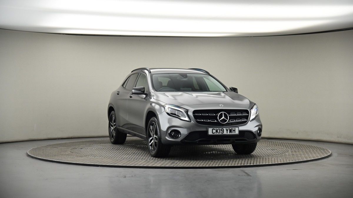 More views of Mercedes-Benz GLA