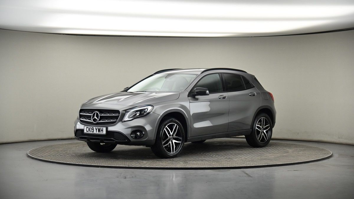 More views of Mercedes-Benz GLA