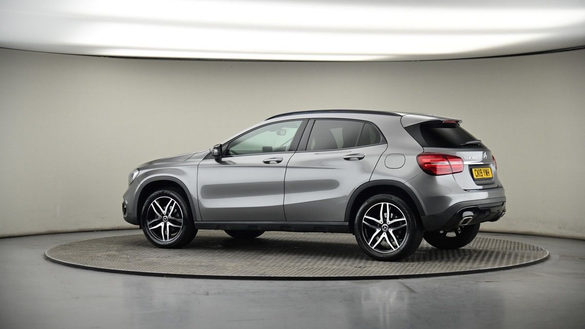 More views of Mercedes-Benz GLA
