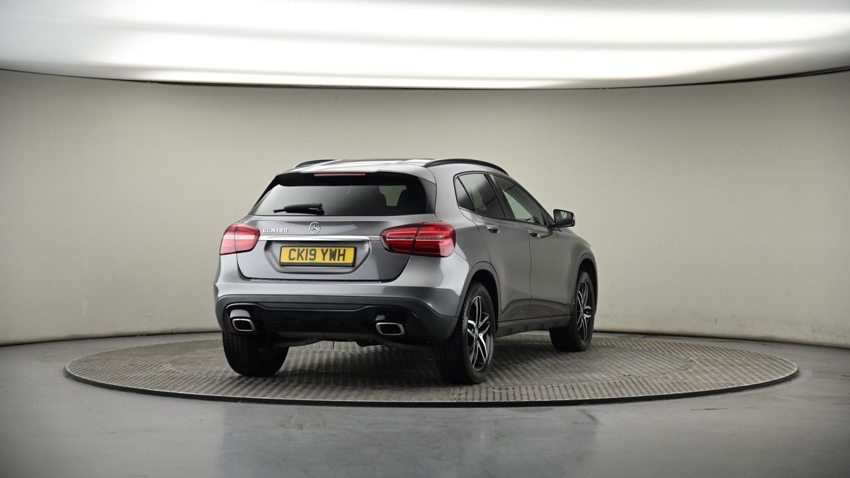 More views of Mercedes-Benz GLA