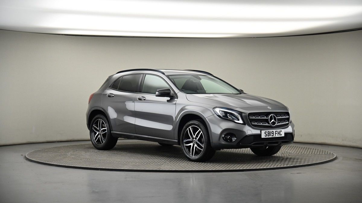 More views of Mercedes-Benz GLA