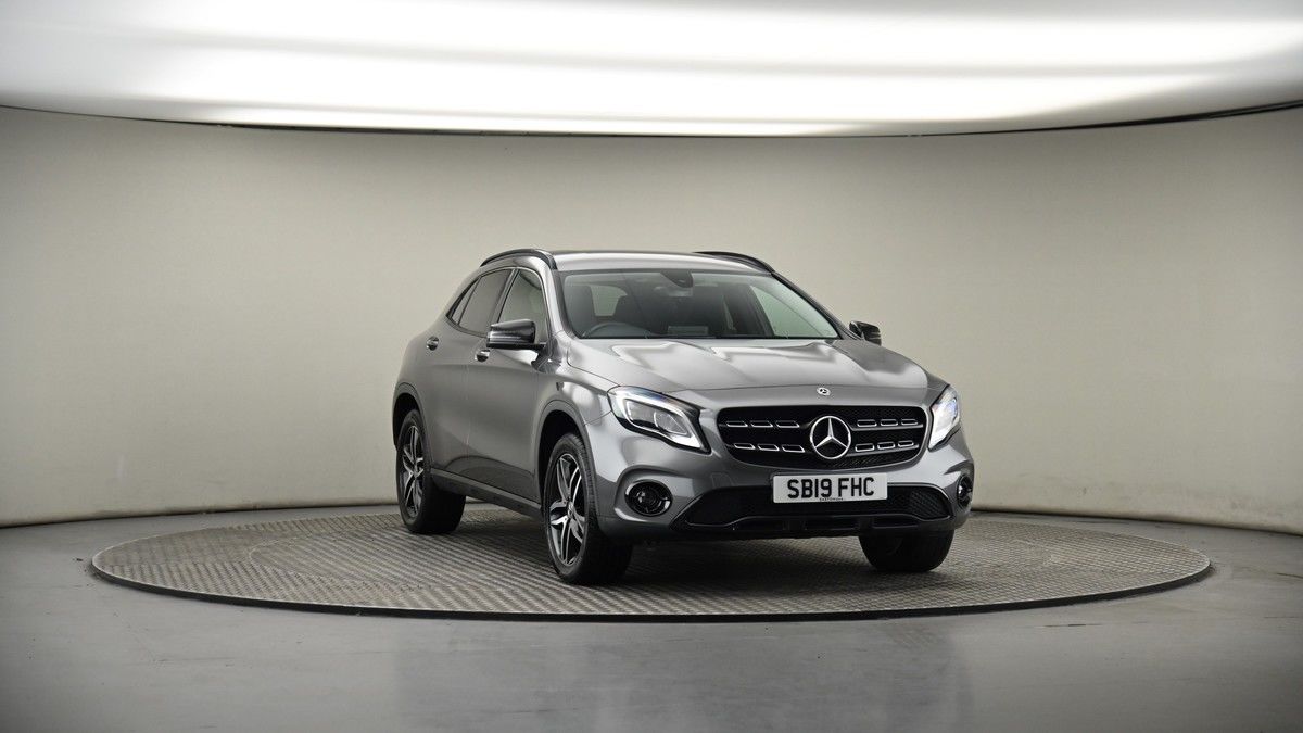 More views of Mercedes-Benz GLA