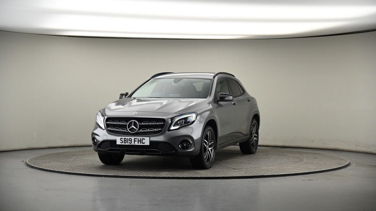More views of Mercedes-Benz GLA