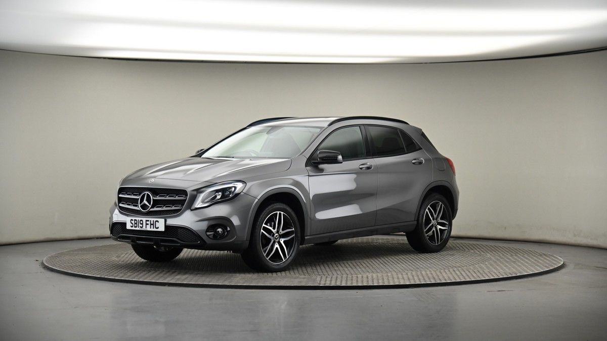 More views of Mercedes-Benz GLA