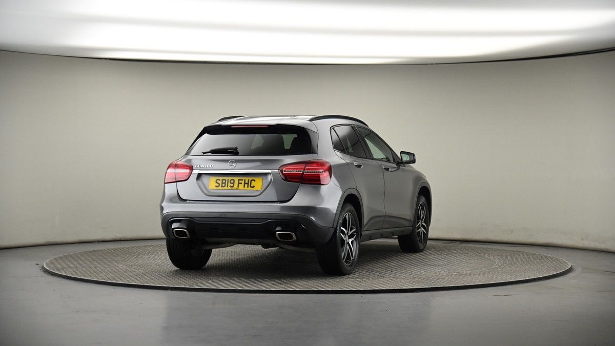More views of Mercedes-Benz GLA