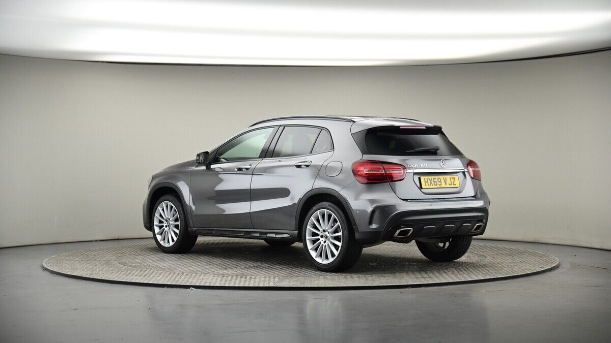 More views of Mercedes-Benz GLA