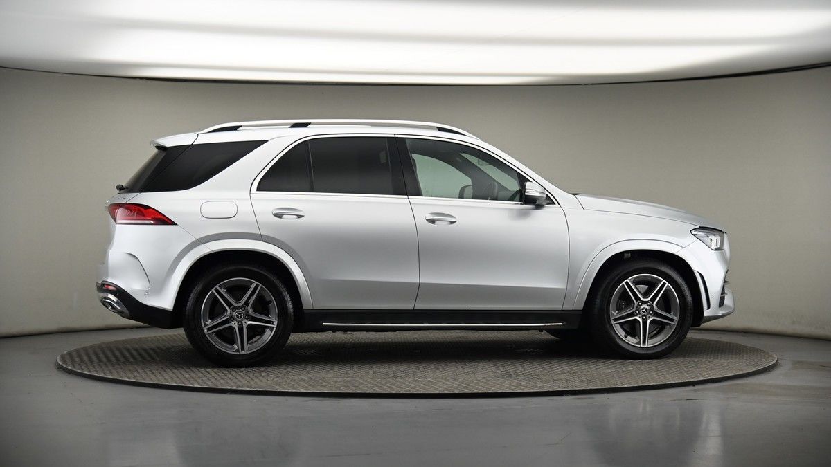 More views of Mercedes-Benz GLE