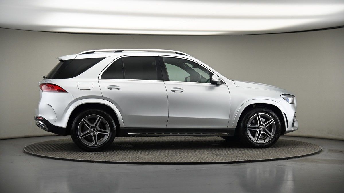 More views of Mercedes-Benz GLE