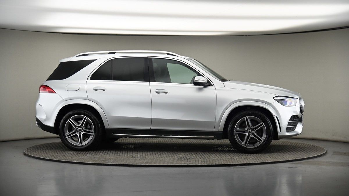 More views of Mercedes-Benz GLE