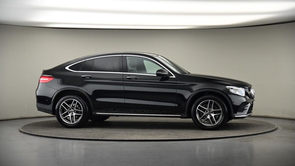 More views of Mercedes-Benz GLC