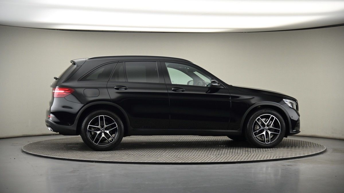 More views of Mercedes-Benz GLC