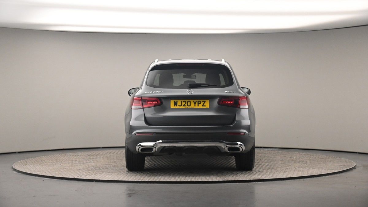 Mercedes-Benz GLC Image 17