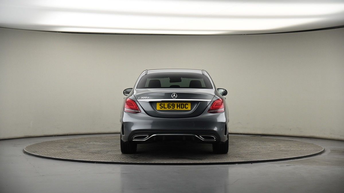 Mercedes-Benz C Class Image 16