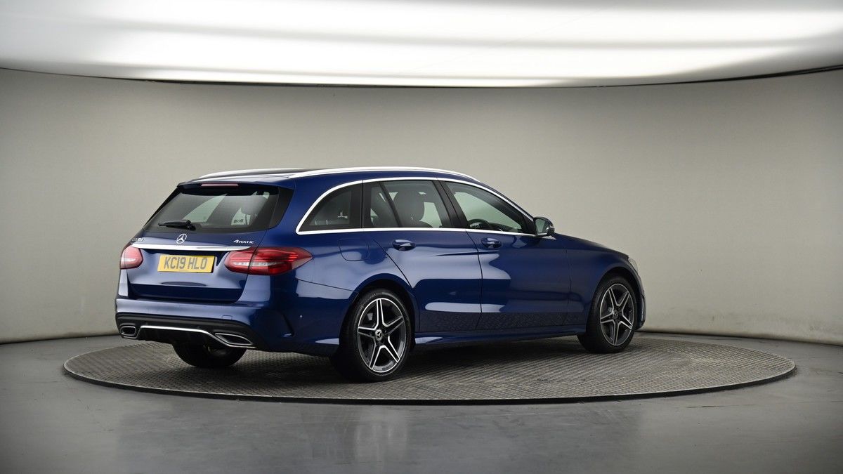 Mercedes-Benz C Class Image 7