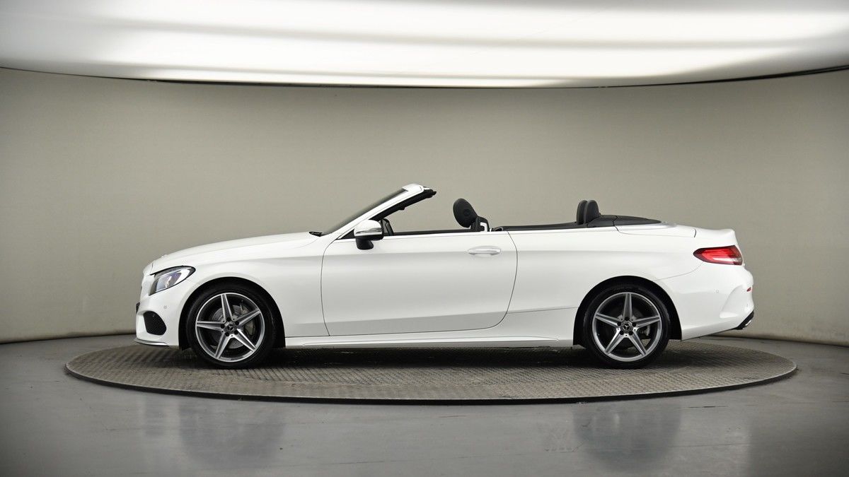 Mercedes-Benz C Class Image 18