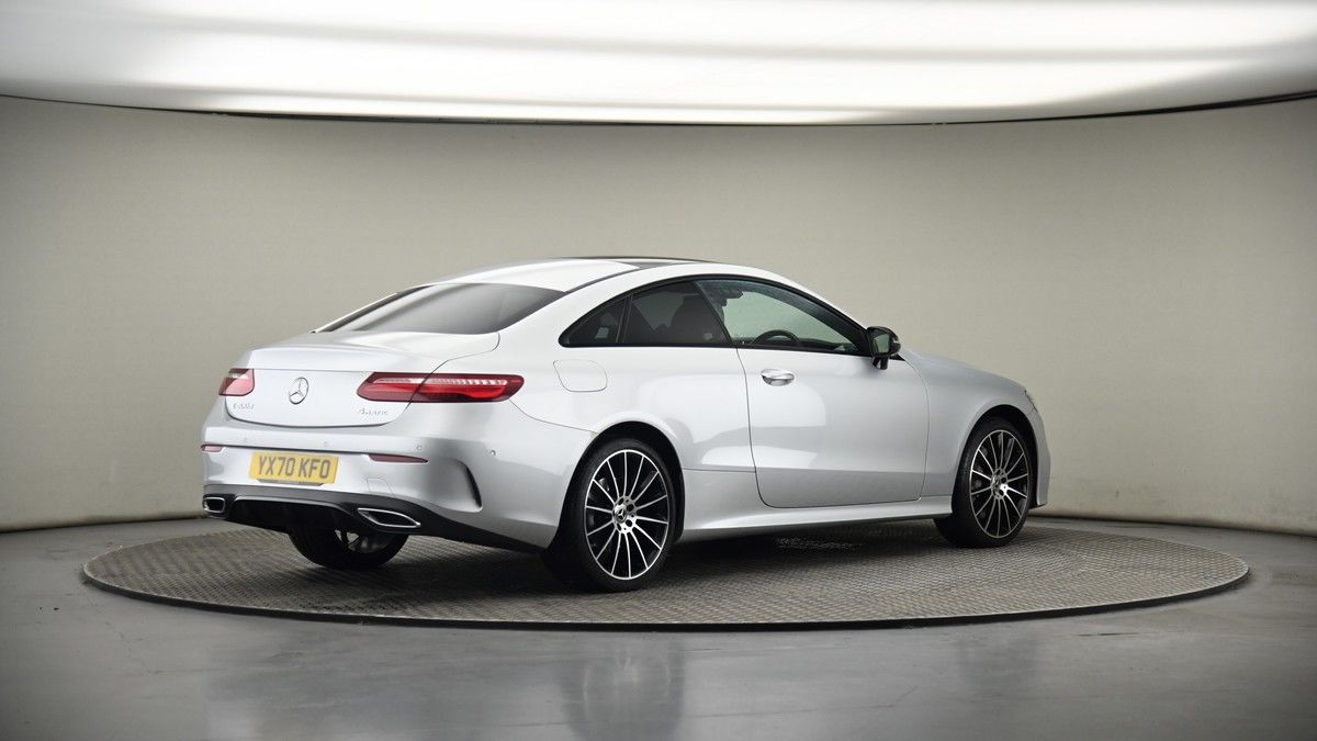 Mercedes-Benz E Class Image 7