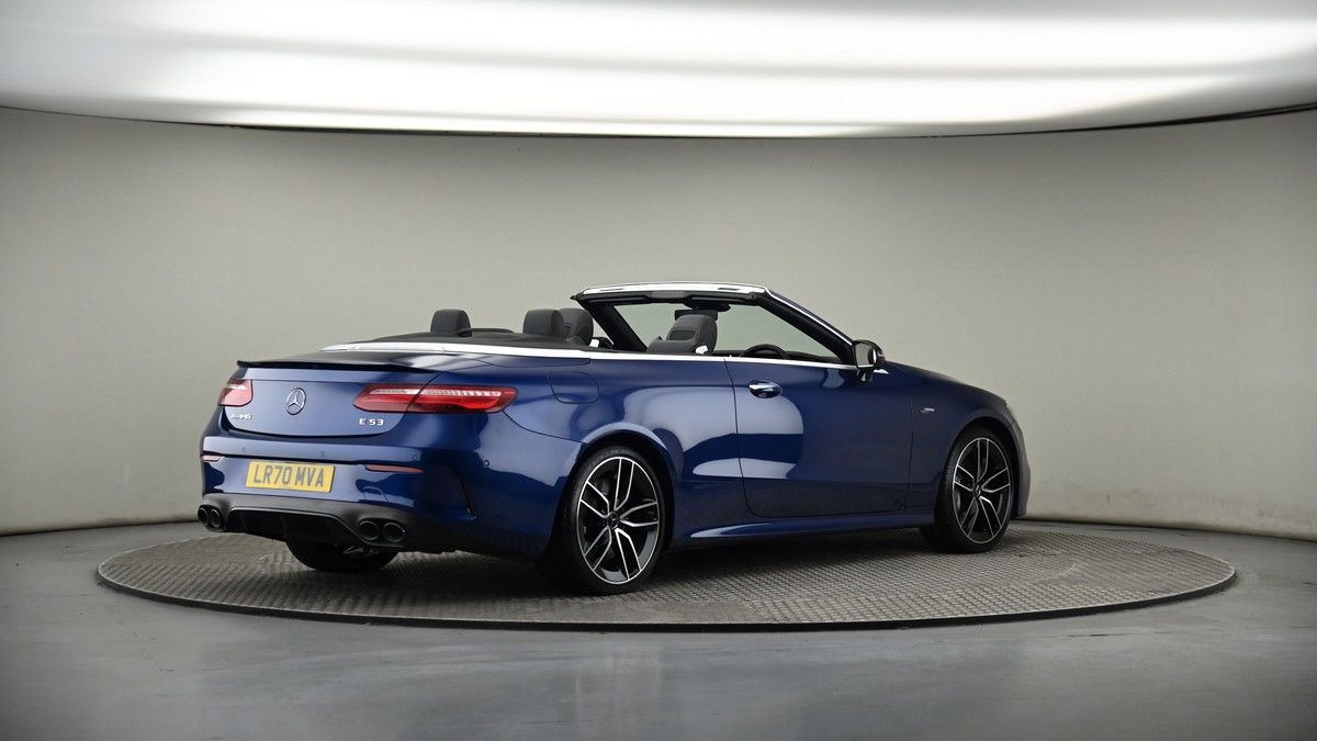 Mercedes-Benz E Class Image 6