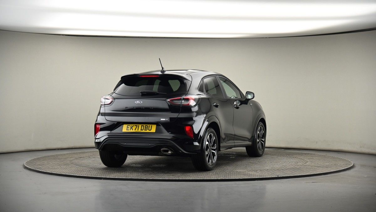 More views of Ford Puma