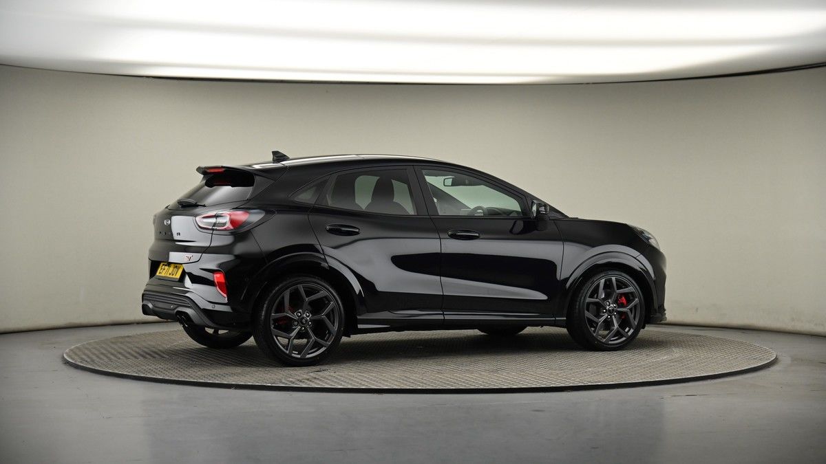 More views of Ford Puma