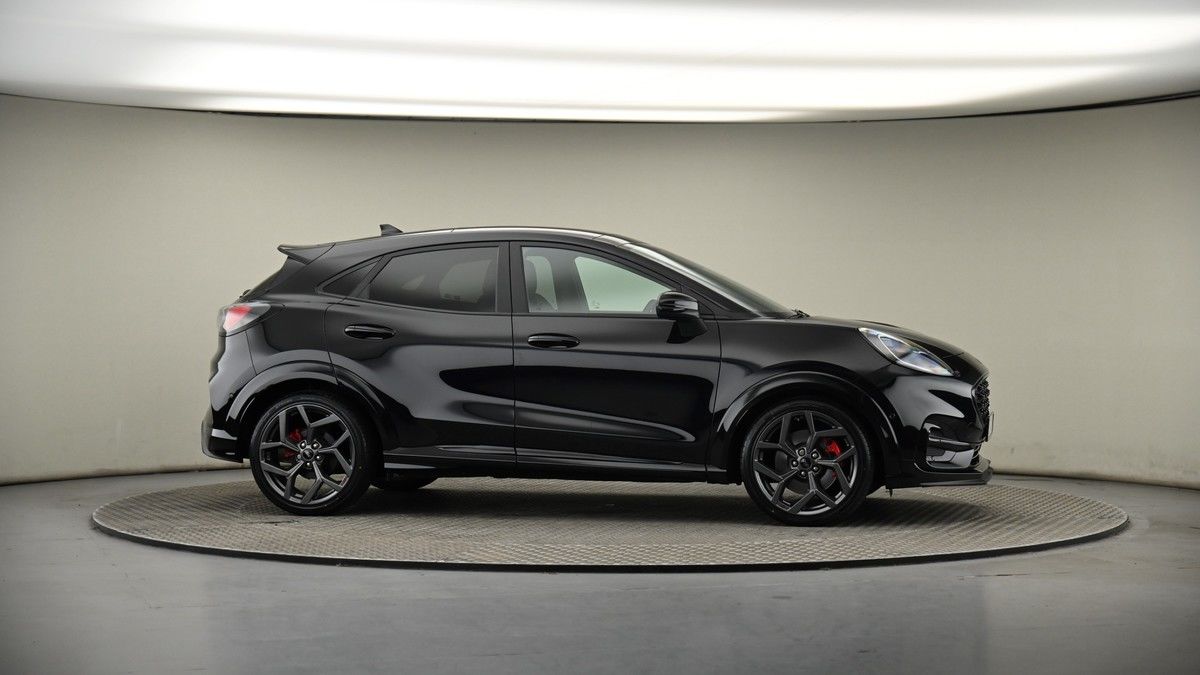 More views of Ford Puma