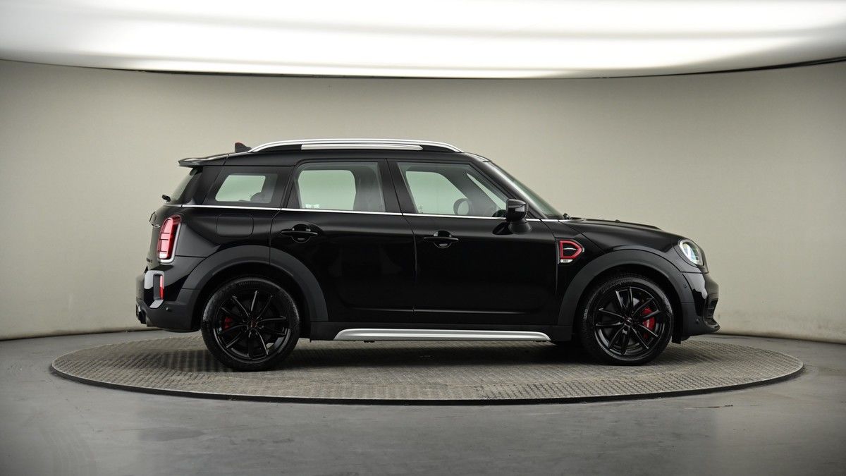 More views of MINI Countryman