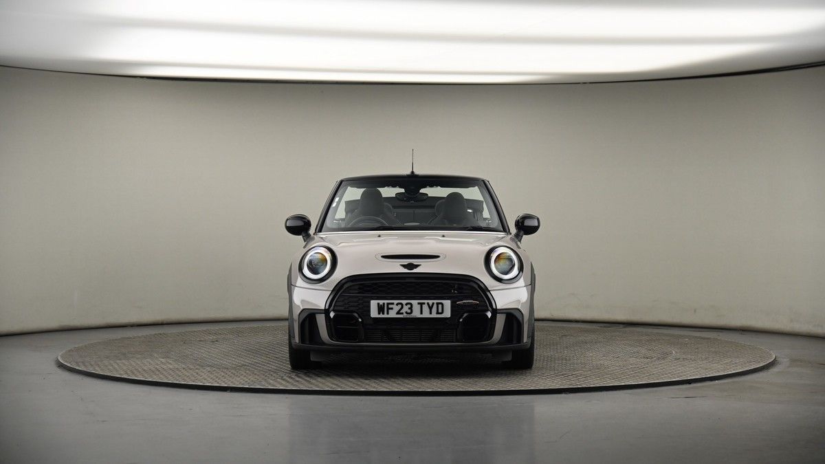 MINI Convertible Image 17