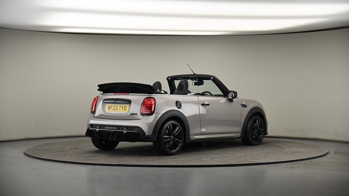 MINI Convertible Image 6