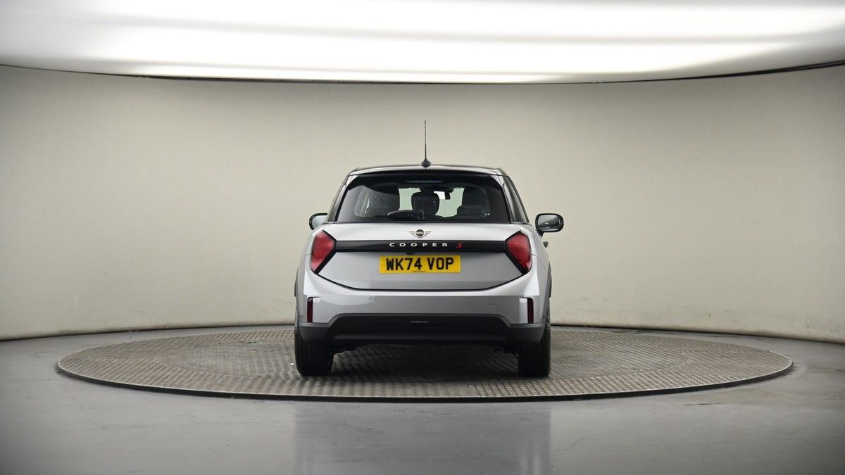 MINI Hatch Image 17
