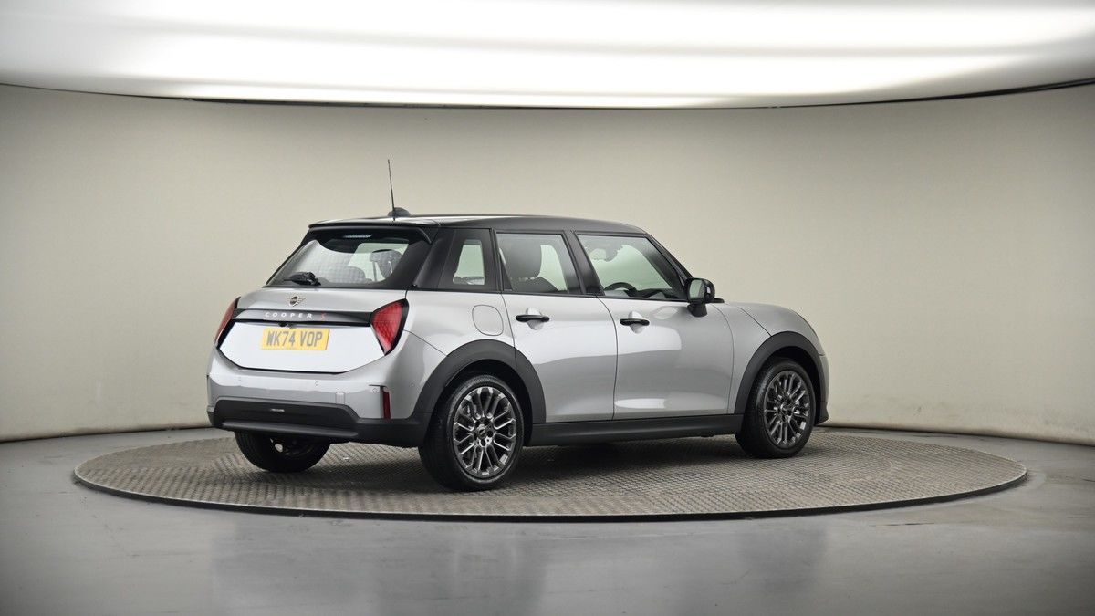 MINI Hatch Image 7