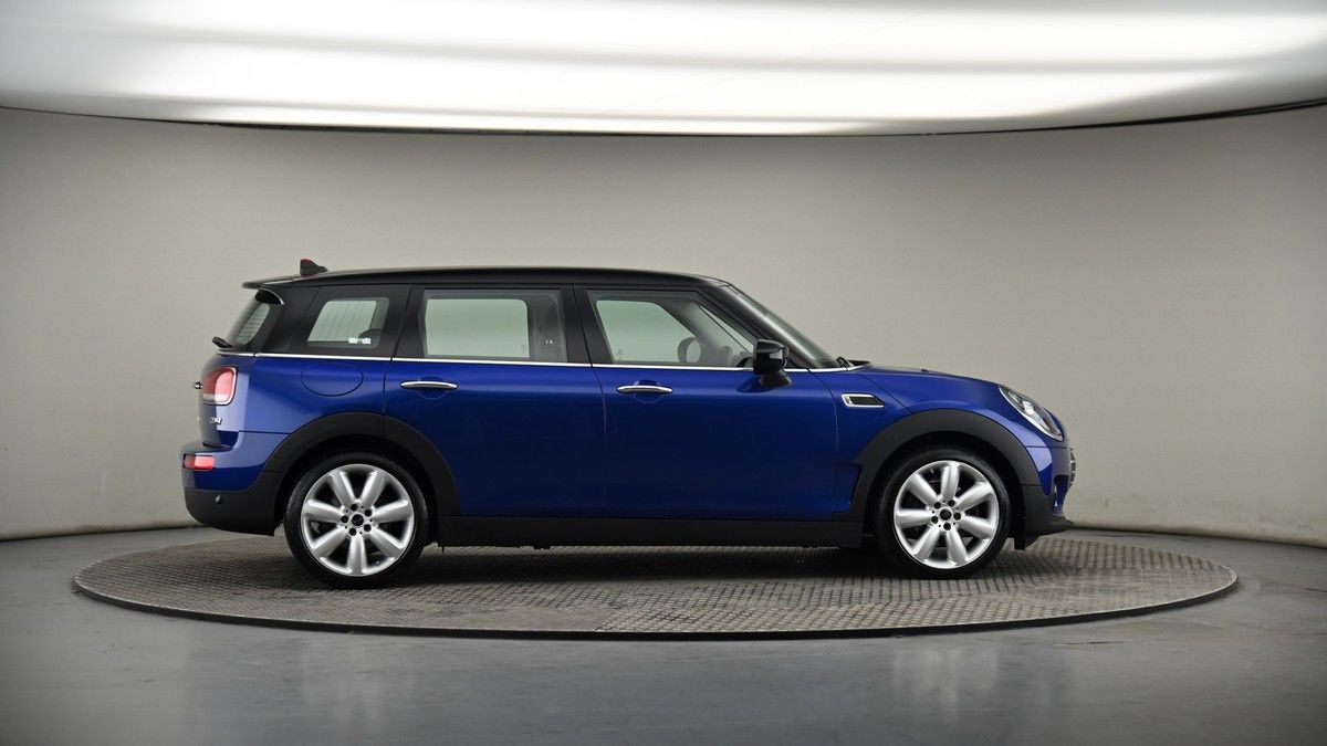 More views of MINI Clubman