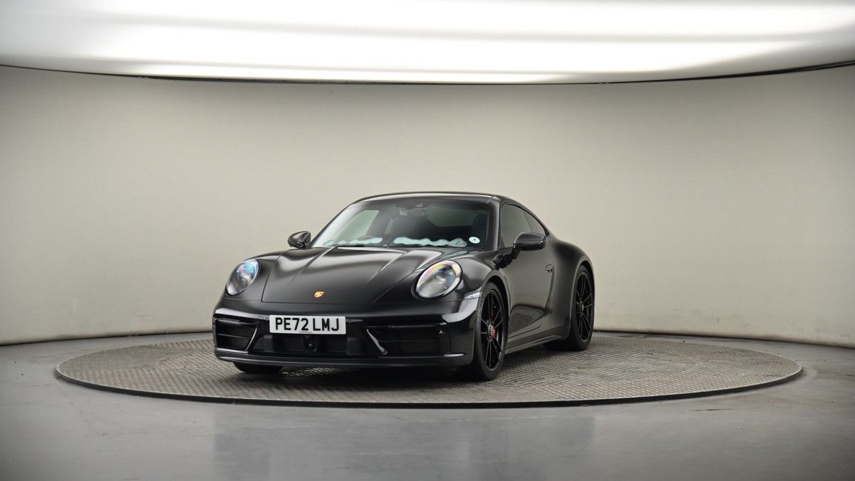 More views of Porsche 911