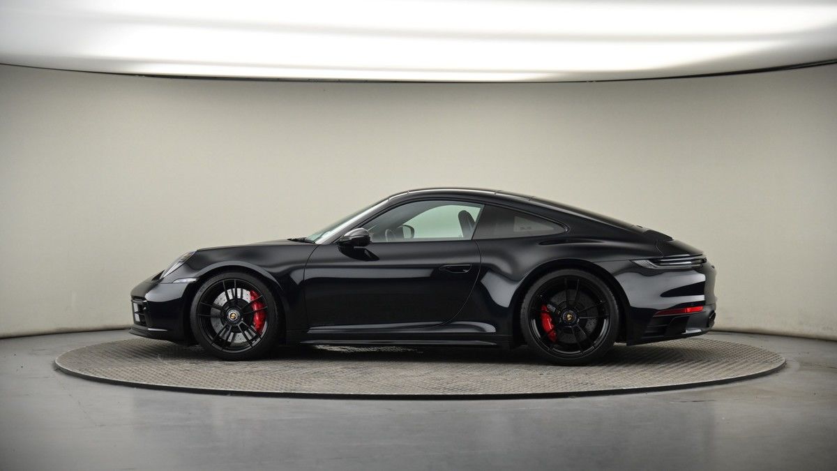 More views of Porsche 911