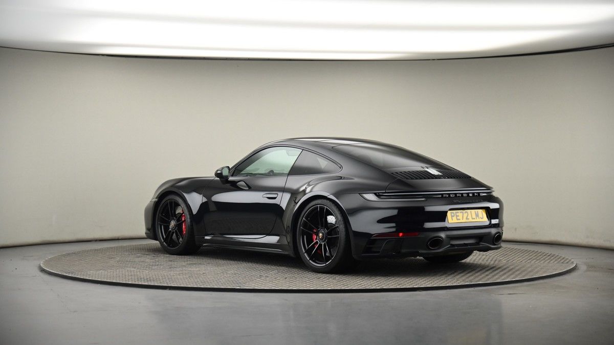 More views of Porsche 911