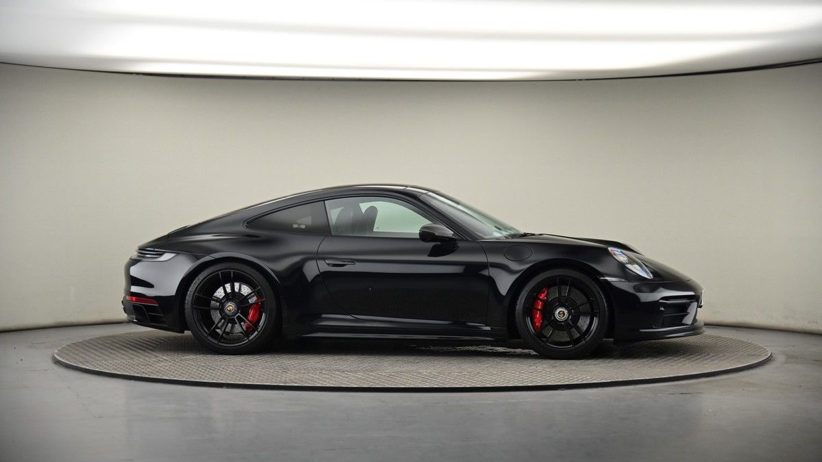 More views of Porsche 911