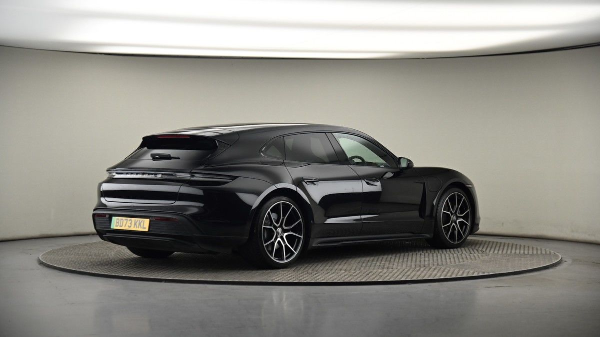 Porsche Taycan Image 7