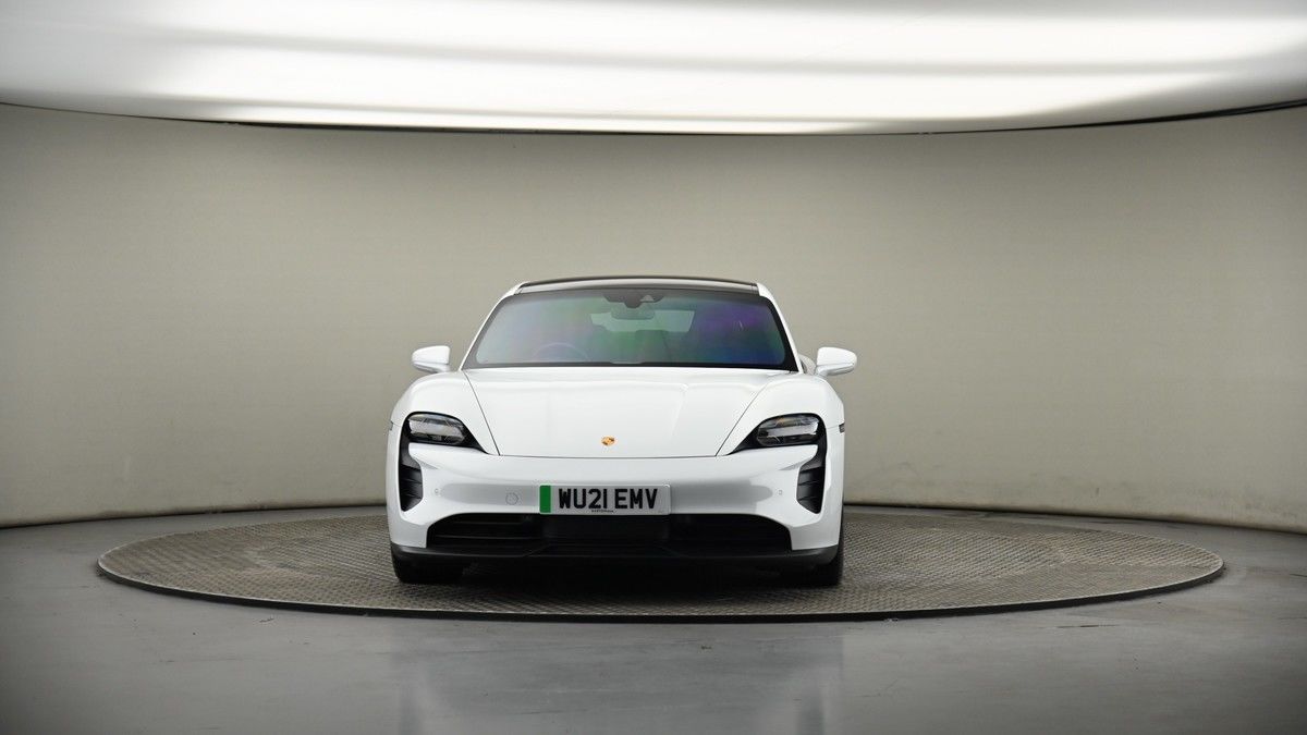 Porsche Taycan Image 18