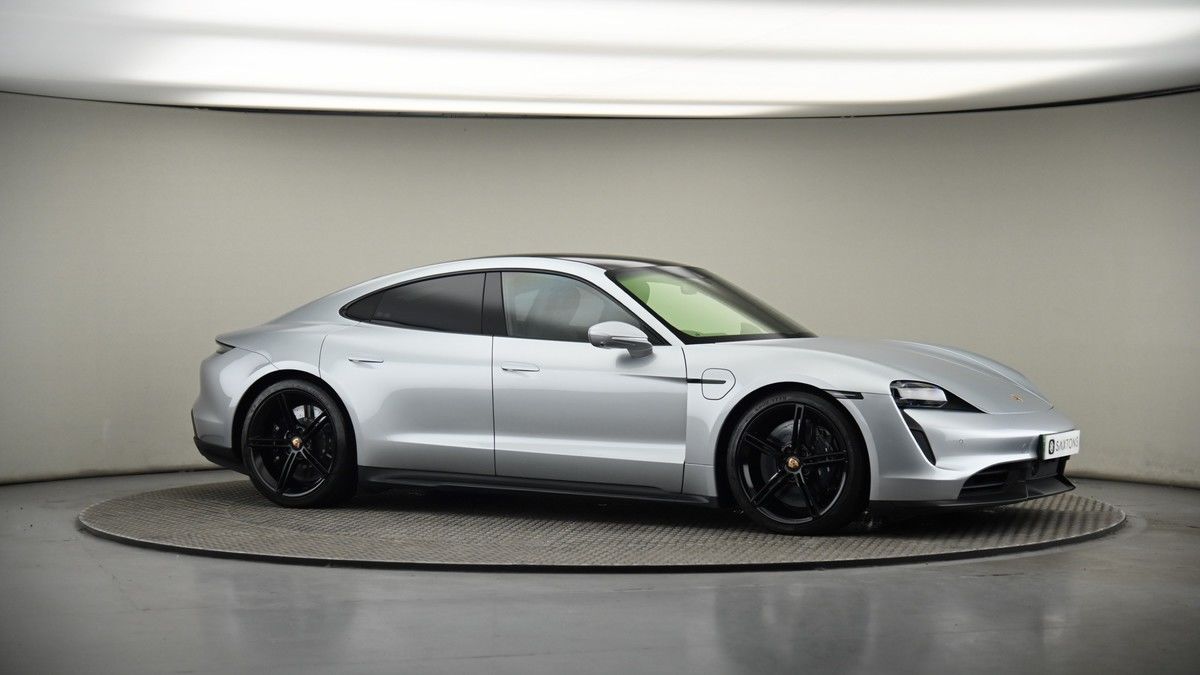 Porsche Taycan Image 6