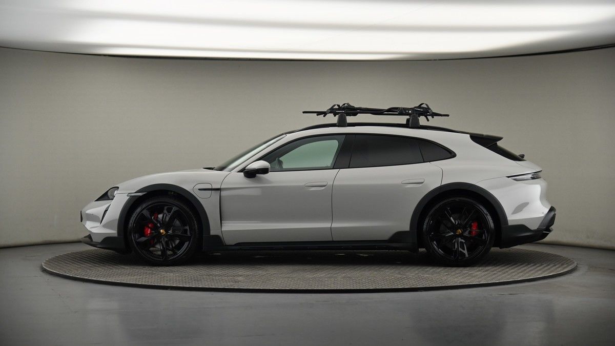 Porsche Taycan Image 19